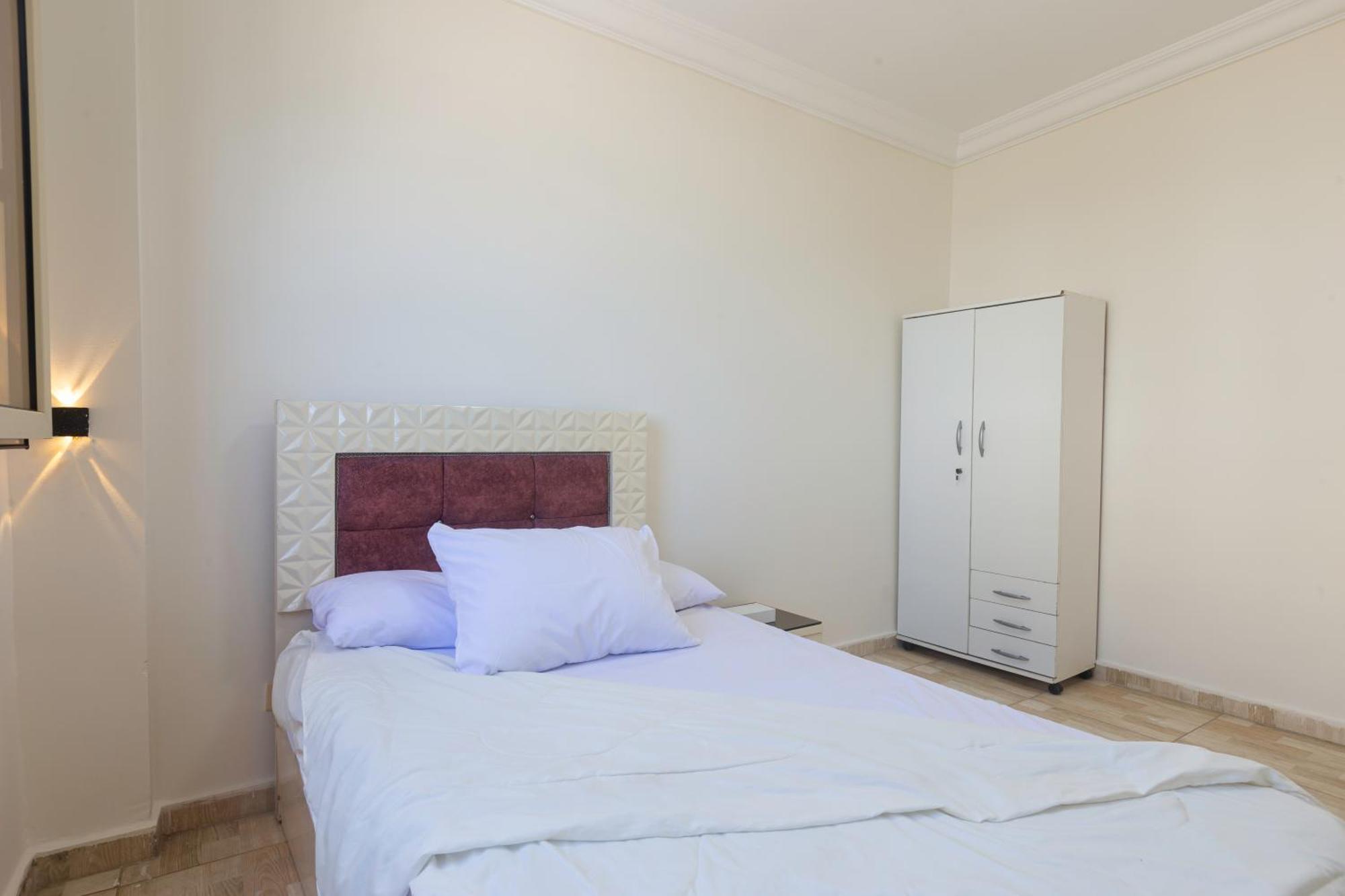 Hyat & Hotel 3*
